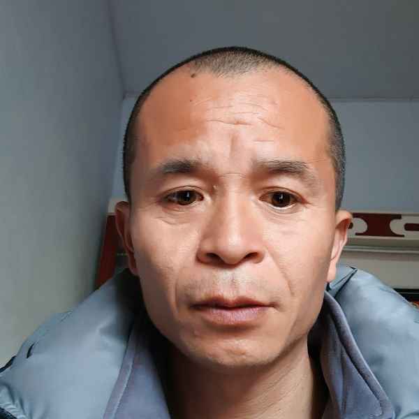 43岁岁河南单身帅哥 - 果洛吉缘网