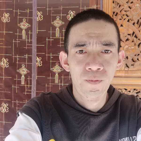37岁岁云南单身帅哥 - 果洛吉缘网