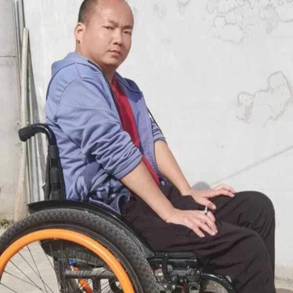 37岁岁陕西单身帅哥 - 果洛吉缘网