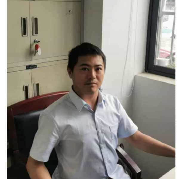 35岁岁河南单身帅哥 - 果洛吉缘网