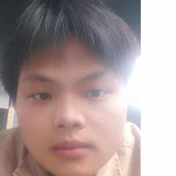 22岁岁河南单身帅哥 - 果洛吉缘网