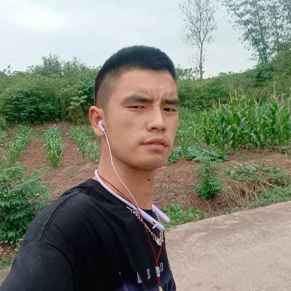 35岁岁四川单身帅哥 - 果洛吉缘网