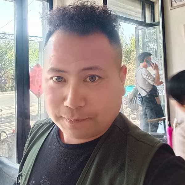 35岁岁山东单身帅哥 - 果洛吉缘网