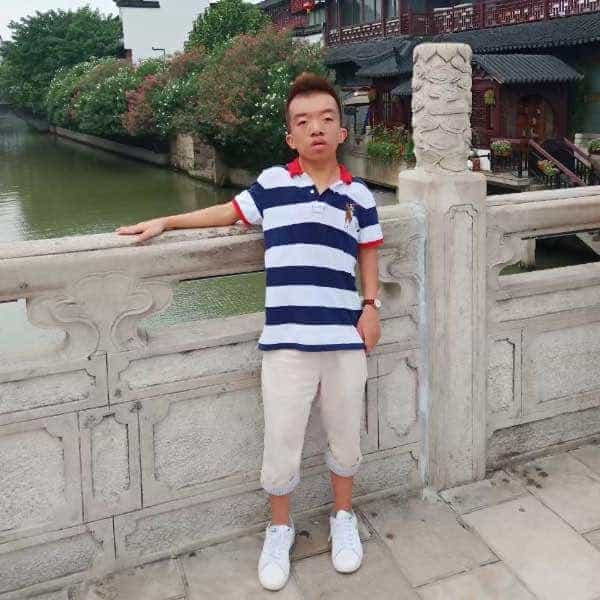 28岁岁吉林单身帅哥 - 果洛吉缘网