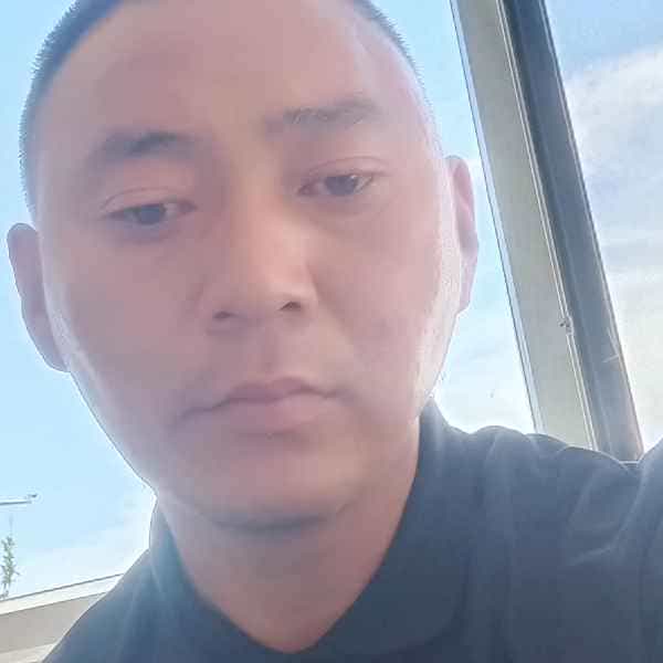 35岁岁内蒙古单身帅哥 - 果洛吉缘网