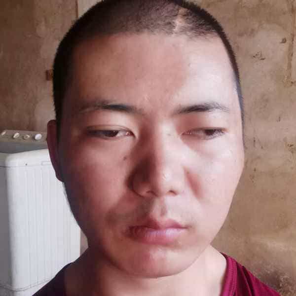 35岁岁云南单身帅哥 - 果洛吉缘网