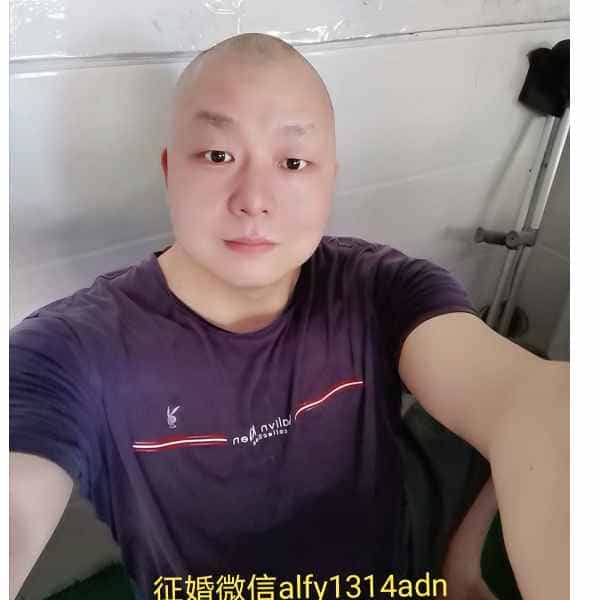 45岁岁湖南单身帅哥 - 果洛吉缘网