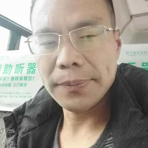 43岁岁四川单身帅哥 - 果洛吉缘网