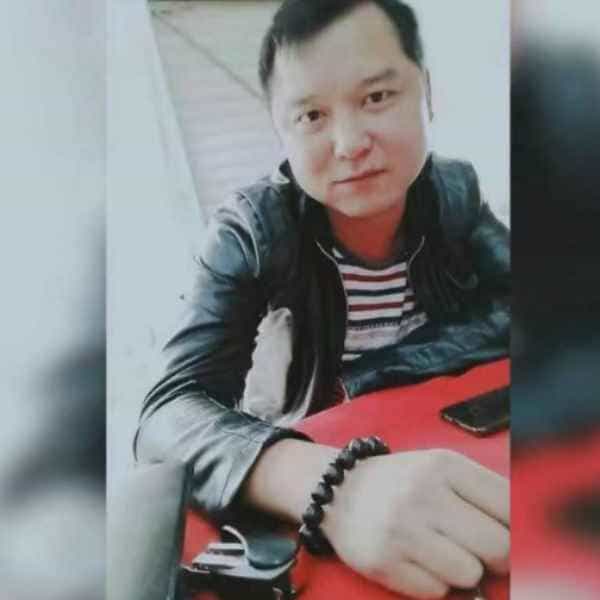 40岁岁湖南单身帅哥 - 果洛吉缘网