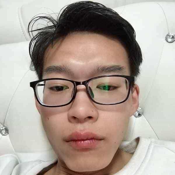 23岁岁河南单身帅哥 - 果洛吉缘网